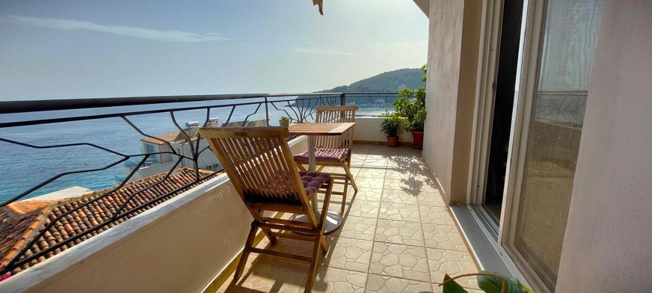 Beleri House Hotel Himare Exterior foto